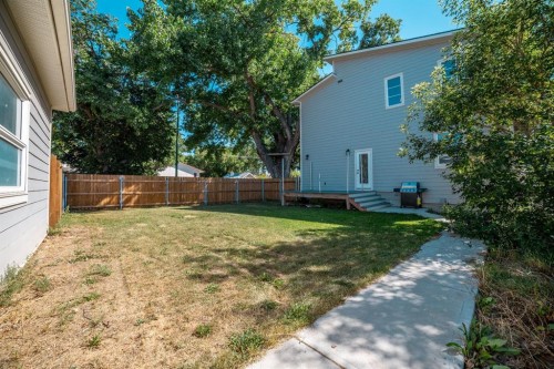 624 19 Street North, Lethbridge, AB 