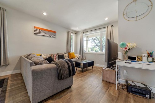 624 19 Street North, Lethbridge, AB 