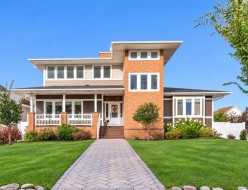 147 S 4 Street EASTMagrath, AB T0K 1J0