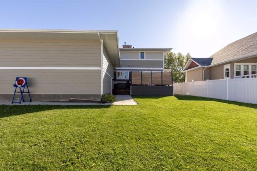 147 S 4 Street East, Magrath, AB 