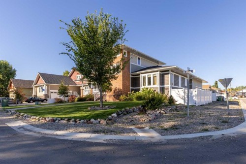 147 S 4 Street East, Magrath, AB 