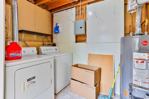 150 Mcgill Boulevard West, Lethbridge, AB 