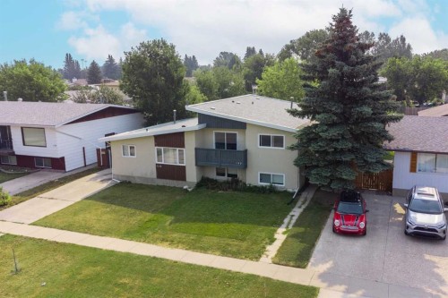 150 Mcgill Boulevard West, Lethbridge, AB 