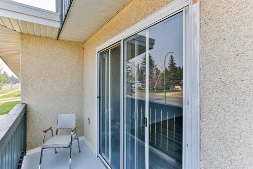 150 Mcgill Boulevard West, Lethbridge, AB 