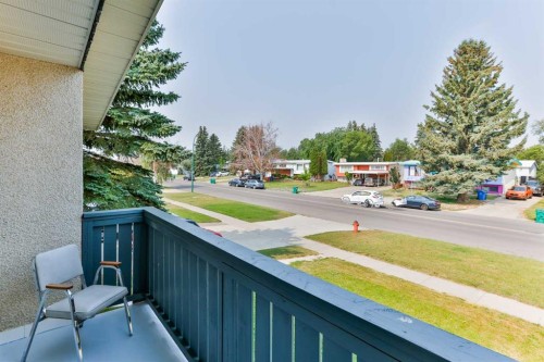 150 Mcgill Boulevard West, Lethbridge, AB 
