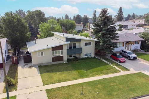 150 Mcgill Boulevard West, Lethbridge, AB 