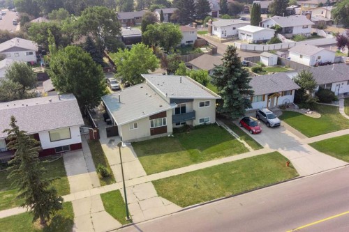 150 Mcgill Boulevard West, Lethbridge, AB 