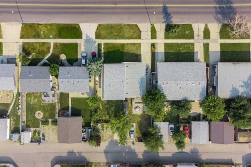 150 Mcgill Boulevard West, Lethbridge, AB 