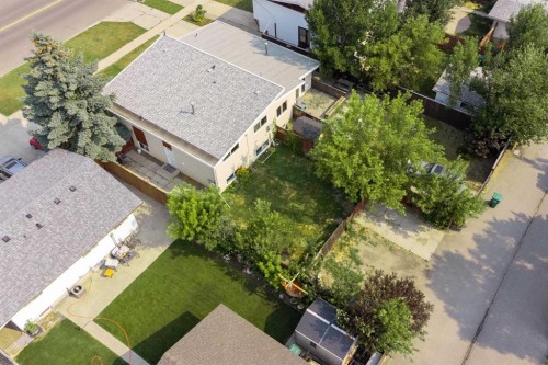 150 Mcgill Boulevard West, Lethbridge, AB 