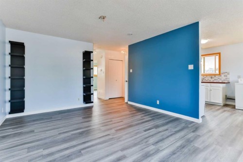 150 Mcgill Boulevard West, Lethbridge, AB 