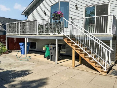 36 Kodiak Boulevard North, Lethbridge, AB 