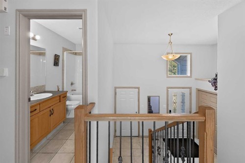 36 Kodiak Boulevard North, Lethbridge, AB 