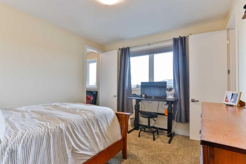 63 Stonecrest Point West, Lethbridge, AB 