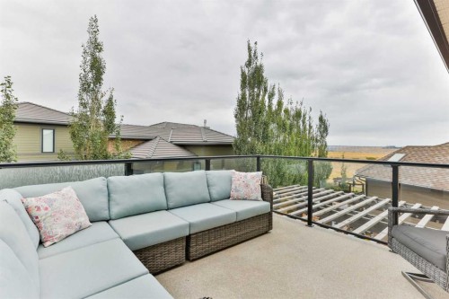 63 Stonecrest Point West, Lethbridge, AB 
