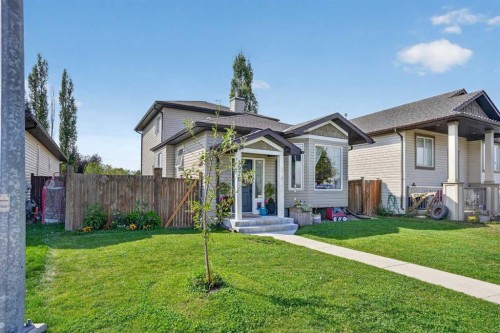 1976 Parkside Close, Coaldale, AB 