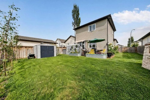 1976 Parkside Close, Coaldale, AB 