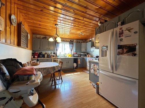 379N 300 E, Raymond, AB 