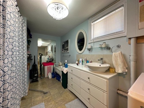 379N 300 E, Raymond, AB 