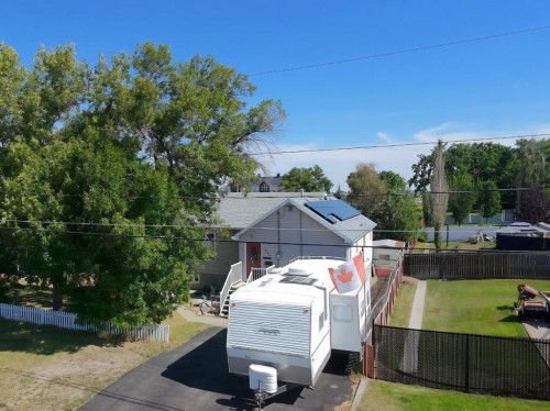 379N 300 E, Raymond, AB 