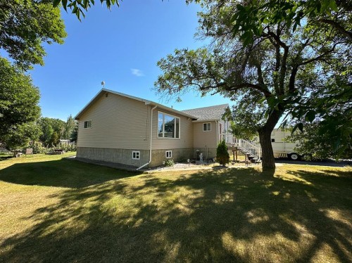 379N 300 E, Raymond, AB 