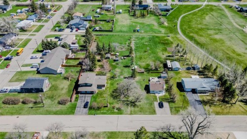 235 S 100 E, Raymond, AB 