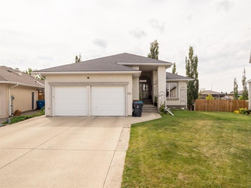 521 Fairmont Boulevard SOUTH Lethbridge, AB T1K 7G3