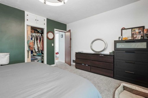 19 S 100 West, Raymond, AB 