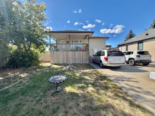 1220 9 Street NORTH Lethbridge, AB T1H 1Z9