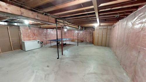 3 Kings Crescent South, Lethbridge, AB 