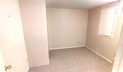 3 Kings Crescent South, Lethbridge, AB 