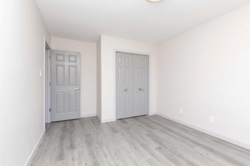 10 Cayuga Crescent West, Lethbridge, AB 