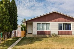 10 Cayuga Crescent WESTLethbridge, AB T1K 5H5