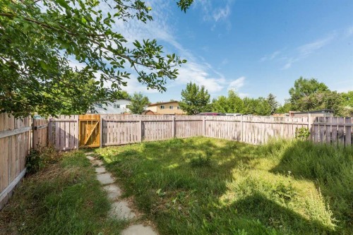 10 Cayuga Crescent West, Lethbridge, AB 