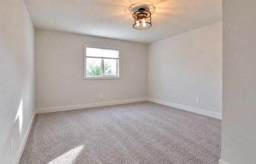 1616 Coalbanks Boulevard West, Lethbridge, AB 