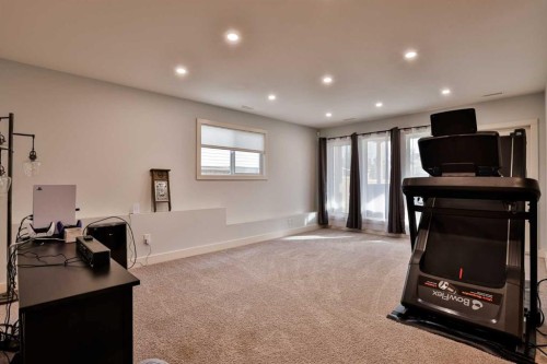1616 Coalbanks Boulevard West, Lethbridge, AB 