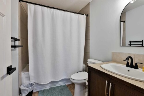 1616 Coalbanks Boulevard West, Lethbridge, AB 