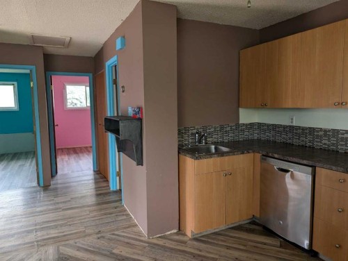 2011 18 Avenue North, Lethbridge, AB 