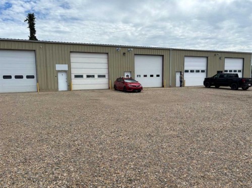 823 3 Avenue East, Brooks, AB 