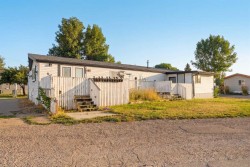 12-5301 2 Street Coalhurst, AB T0L 0V0