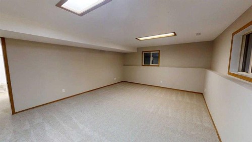 42 Mt Backus Crescent West, Lethbridge, AB 