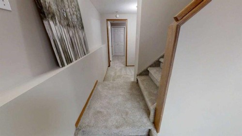 42 Mt Backus Crescent West, Lethbridge, AB 
