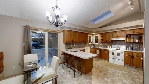 42 Mt Backus Crescent West, Lethbridge, AB 
