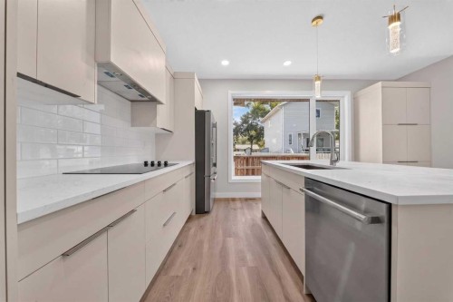 925 7 Street South, Lethbridge, AB 