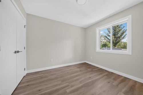 925 7 Street South, Lethbridge, AB 