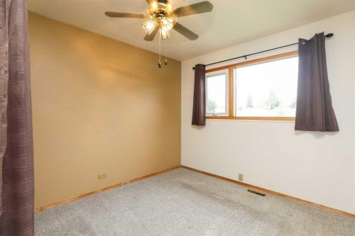 625 10 Street North, Lethbridge, AB 
