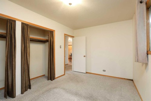 625 10 Street North, Lethbridge, AB 