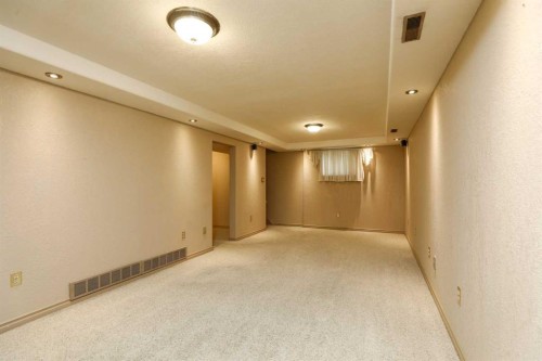 625 10 Street North, Lethbridge, AB 
