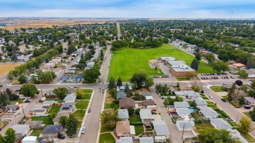 625 10 Street North, Lethbridge, AB 
