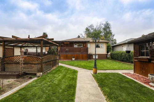 625 10 Street North, Lethbridge, AB 