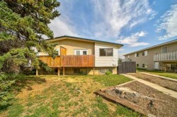 2009 23 Street NORTHLethbridge, AB T1H 4K3